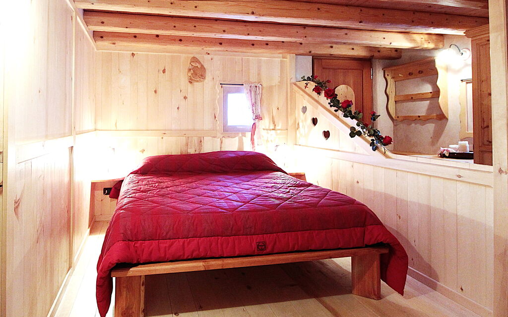 Baita Mountain View Pale San Martino: Autumn, Bedroom, Spring, Summer