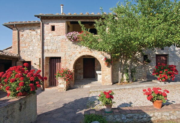 La Palazzina, Ville Di Corsano, Home And Pool: Autunno, Entrata Principale, Estate, Primavera