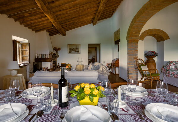 La Palazzina, Ville Di Corsano, Home And Pool: Autunno, Estate, Primavera, Sala da pranzo