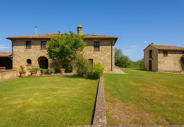 La Palazzina, Ville Di Corsano, Home And Pool: Autunno, Estate, Giardino, Primavera