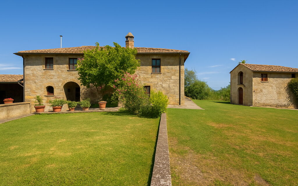La Palazzina, Ville Di Corsano, Home And Pool: Autunno, Estate, Giardino, Primavera