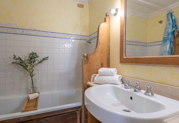 Villetta Mare Blu With Pool, Country Village, Stintino: Autunno, Bagno, Estate, Primavera