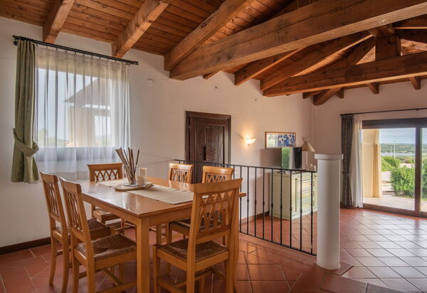 Villetta Mare Blu With Pool, Country Village, Stintino: Autunno, Estate, Primavera, Sala da pranzo