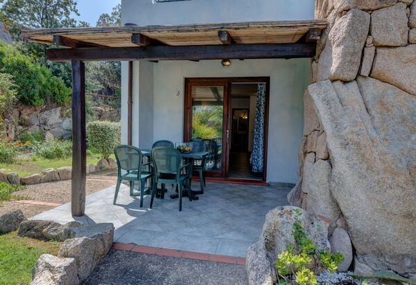 Casa Faro Green Village Sardegna: Autunno, Entrata Principale, Estate, Primavera