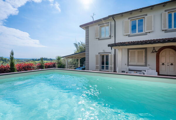 Borgo House In Florentine Hills With Pool: Autunno, Estate, Piscina, Primavera