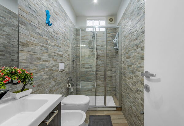 Borgo House In Florentine Hills With Pool: Autunno, Bagno, Estate, Primavera