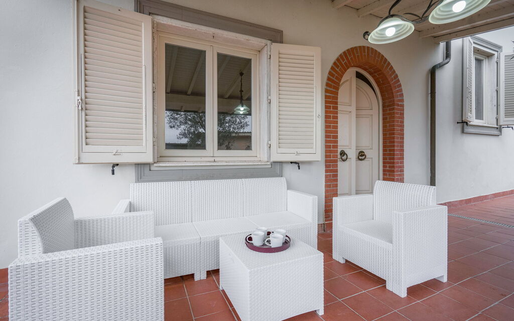 Borgo House In Florentine Hills With Pool: Autunno, Entrata Principale, Estate, Giardino, Primavera