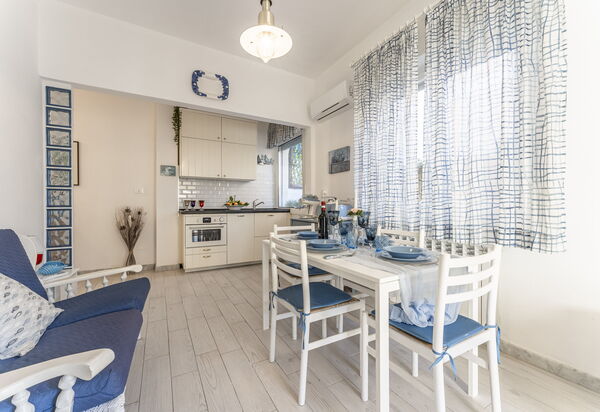 Casa Liliana Ac, Wifi, Forte Dei Marmi: Autumn, Kitchen, Living Room, Spring, Summer