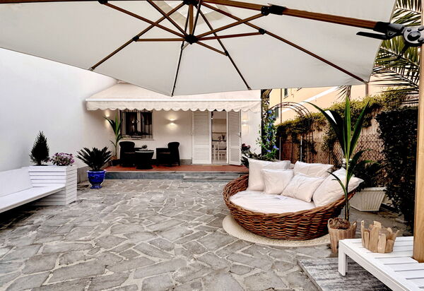 Casa Liliana Ac, Wifi, Forte Dei Marmi: Autumn, Building Exterior, Spring, Summer