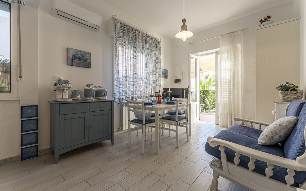 Casa Liliana Ac, Wifi, Forte Dei Marmi: Autumn, Kitchen, Living Room, Spring, Summer