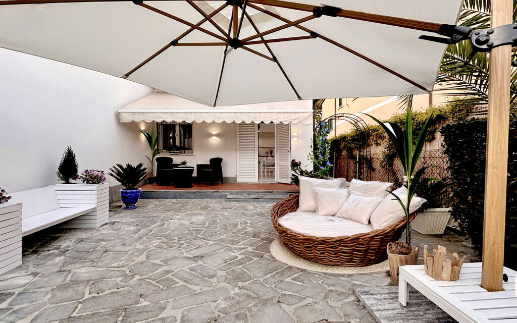 Casa Liliana Ac, Wifi, Forte Dei Marmi: Autumn, Building Exterior, Spring, Summer