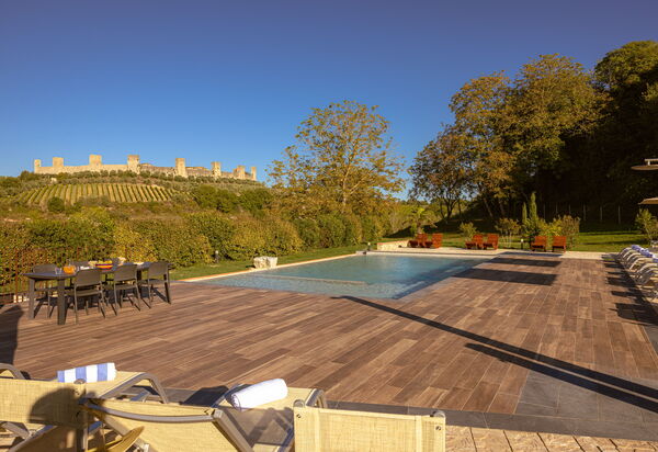 La Piazzetta, Borgo Campassini, Monteriggioni: Autumn, Pool, Spring, Summer