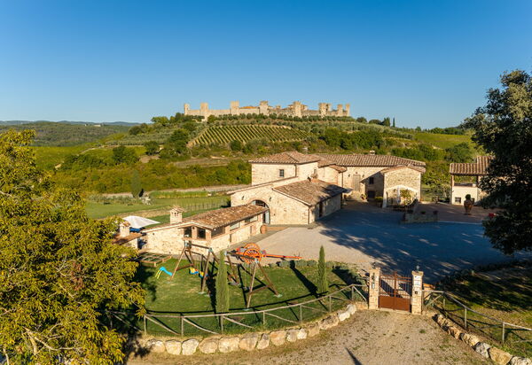 La Piazzetta, Borgo Campassini, Monteriggioni: Autumn, Scenic View, Spring, Summer