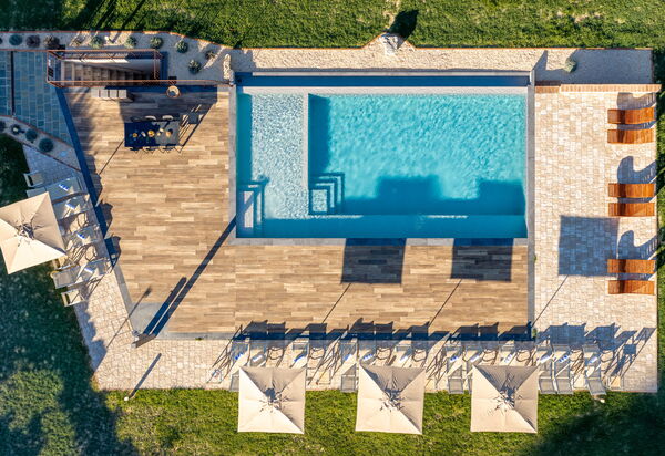 La Piazzetta, Borgo Campassini, Monteriggioni: Autumn, Pool, Spring, Summer
