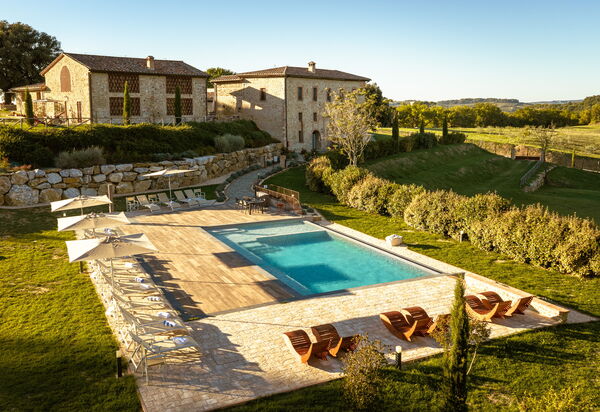 La Piazzetta, Borgo Campassini, Monteriggioni: Autumn, Pool, Spring, Summer