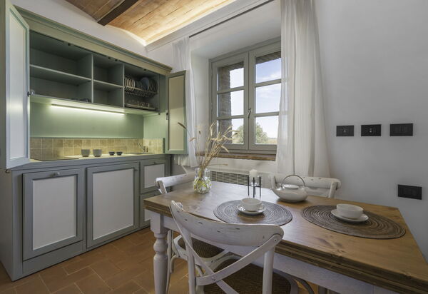 La Piazzetta, Borgo Campassini, Monteriggioni: Autumn, Kitchen, Spring, Summer