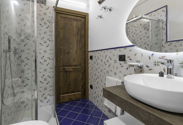 La Piazzetta, Borgo Campassini, Monteriggioni: Autumn, Bathroom, Spring, Summer