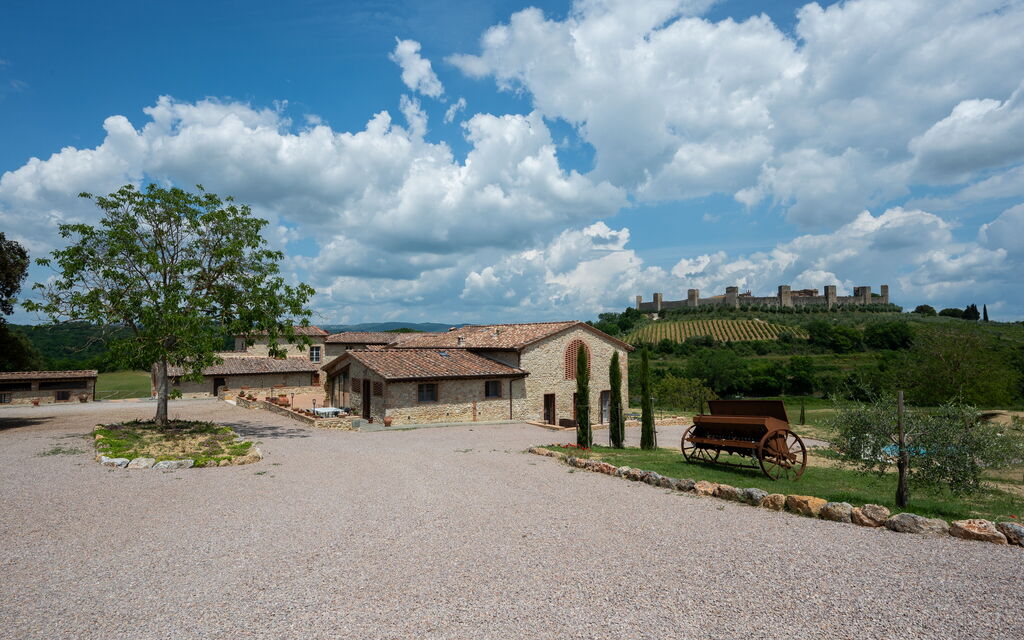 La Piazzetta, Borgo Campassini, Monteriggioni: Autumn, Building Exterior, Spring, Summer
