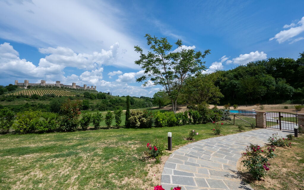 La Piazzetta, Borgo Campassini, Monteriggioni: Autumn, Building Exterior, Spring, Summer
