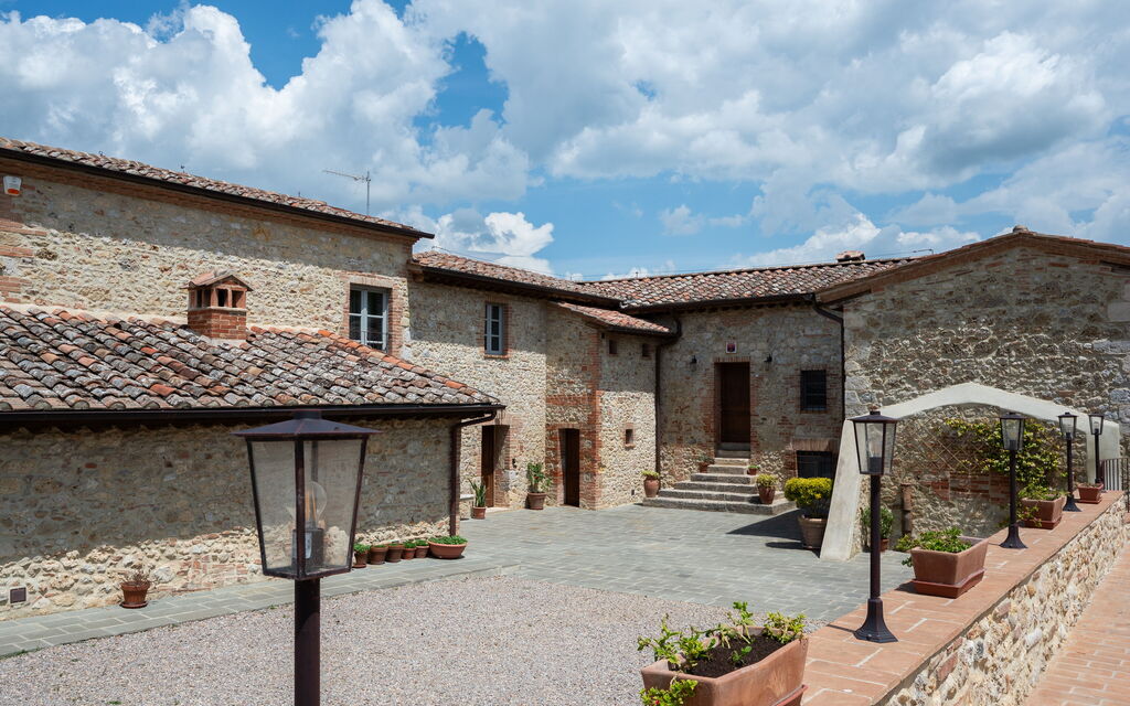 La Piazzetta, Borgo Campassini, Monteriggioni: Autumn, Building Exterior, Spring, Summer