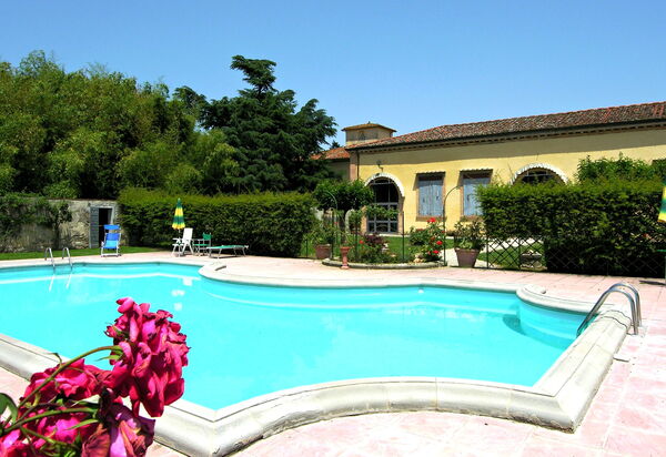 Villa Senni: villa-senni-mugello-scarperia-residence-piscina