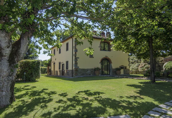 Il Castellare: Esterni