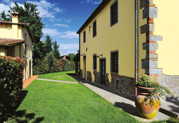 Il Castellare: Esterni