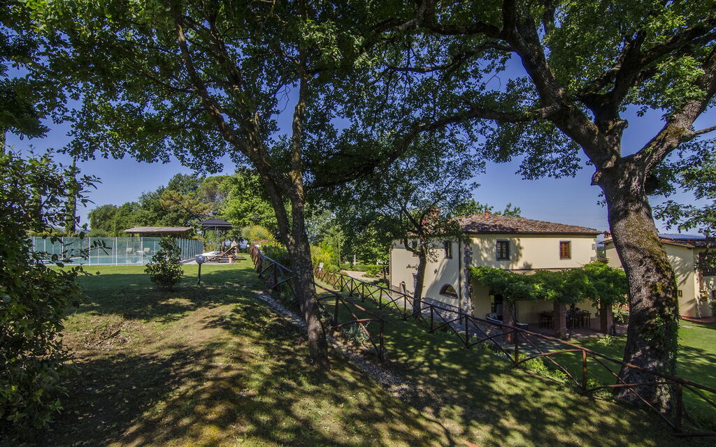 Il Castellare: Esterni