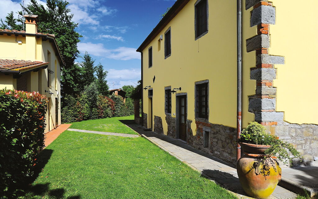 Il Castellare: Esterni