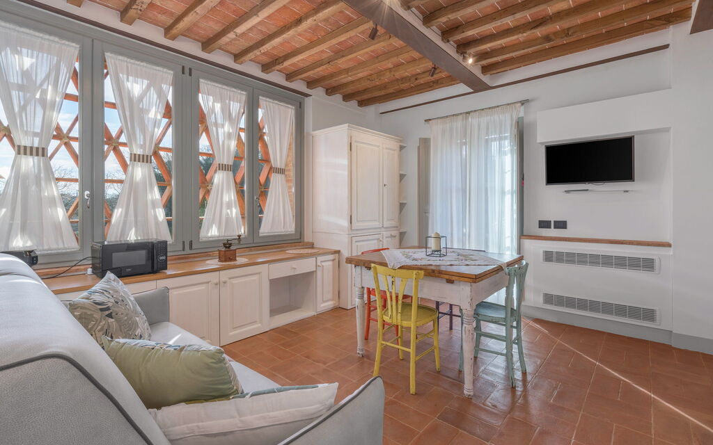 La Capanna, Borgo Campassini, Monteriggioni: Autumn, Kitchen, Living Room, Spring, Summer