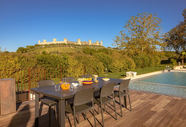 Le Torri, Borgo Campassini, Monteriggioni: Autumn, Spring, Summer