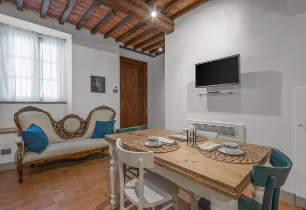 Le Torri, Borgo Campassini, Monteriggioni: Autumn, Living Room, Spring, Summer