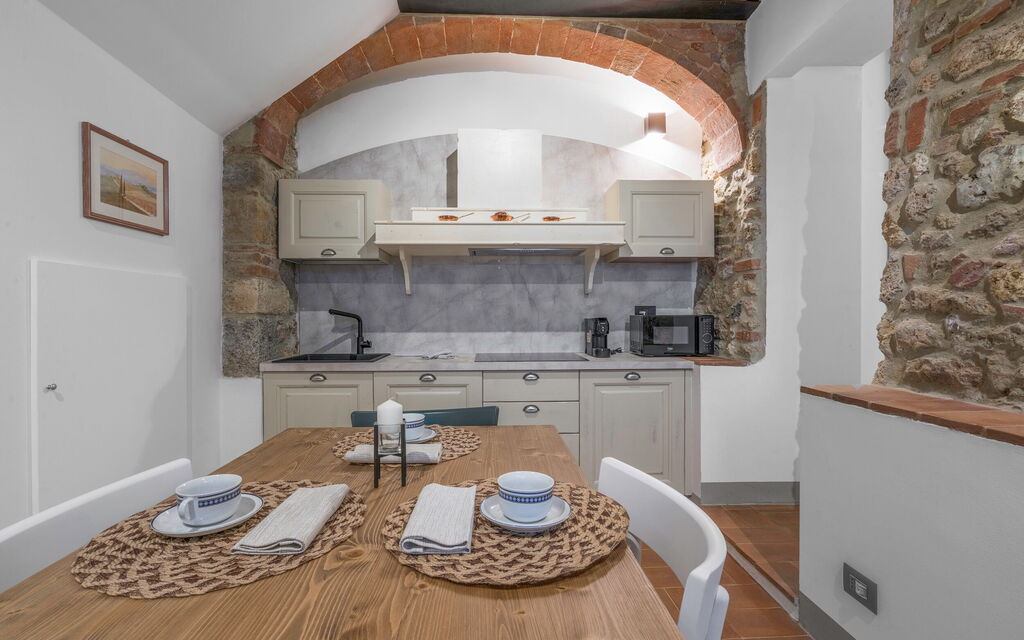 Le Torri, Borgo Campassini, Monteriggioni: Autunno, Cucina, Estate, Primavera