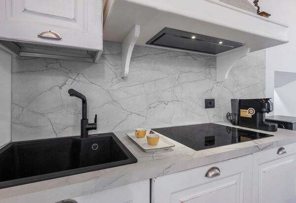 Il Borgo, Borgo Campassini, Monteriggioni: Autumn, Kitchen, Spring, Summer