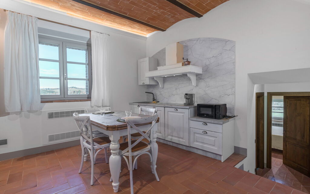 Il Borgo, Borgo Campassini, Monteriggioni: Autumn, Kitchen, Spring, Summer