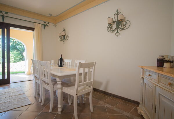 Porto Cervo Apartments Wifi And Ac: Autunno, Cucina, Estate, Primavera, Sala da pranzo