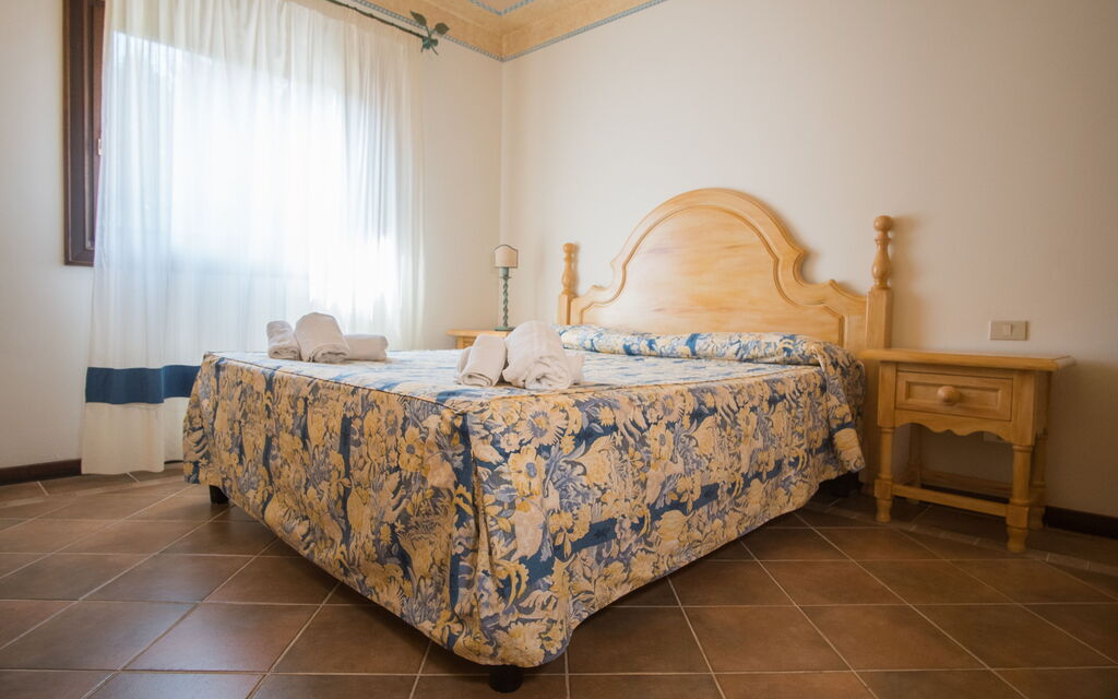 Porto Cervo Apartments Wifi And Ac - : Autumn, Bedroom, Spring, Summer