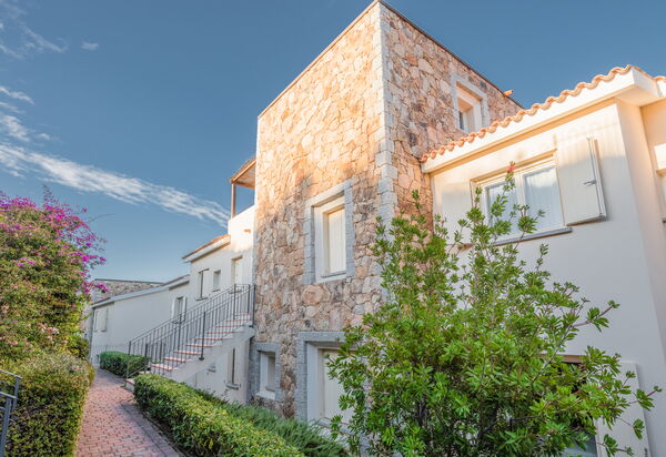 Baia Bianca Apartments Sardinia: Autunno, Entrata Principale, Estate, Inverno, Primavera