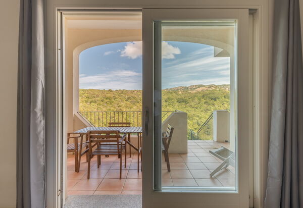 Baia Bianca Apartments Sardinia: Autunno, Balcone / Terrazza / Patio, Estate, Inverno, Primavera