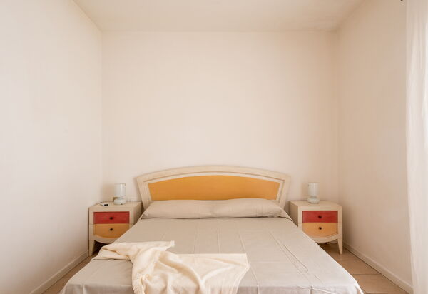 Baia Bianca Apartments Sardinia: Autunno, Camera da letto, Estate, Inverno, Primavera