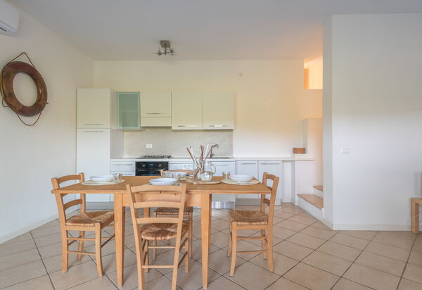 Baia Bianca Apartments Sardinia: Autunno, Cucina, Estate, Inverno, Primavera, Sala da pranzo