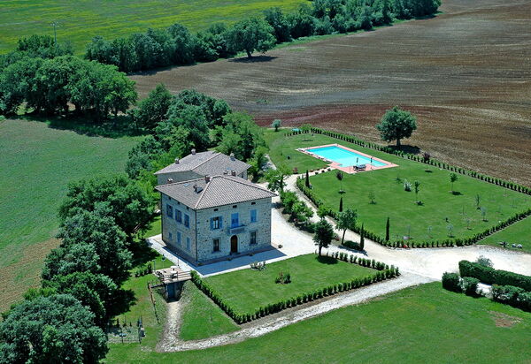 Bazzani Apartments In Siena: villino-bazzani-casole-d-elsa-multiproprieta-vista