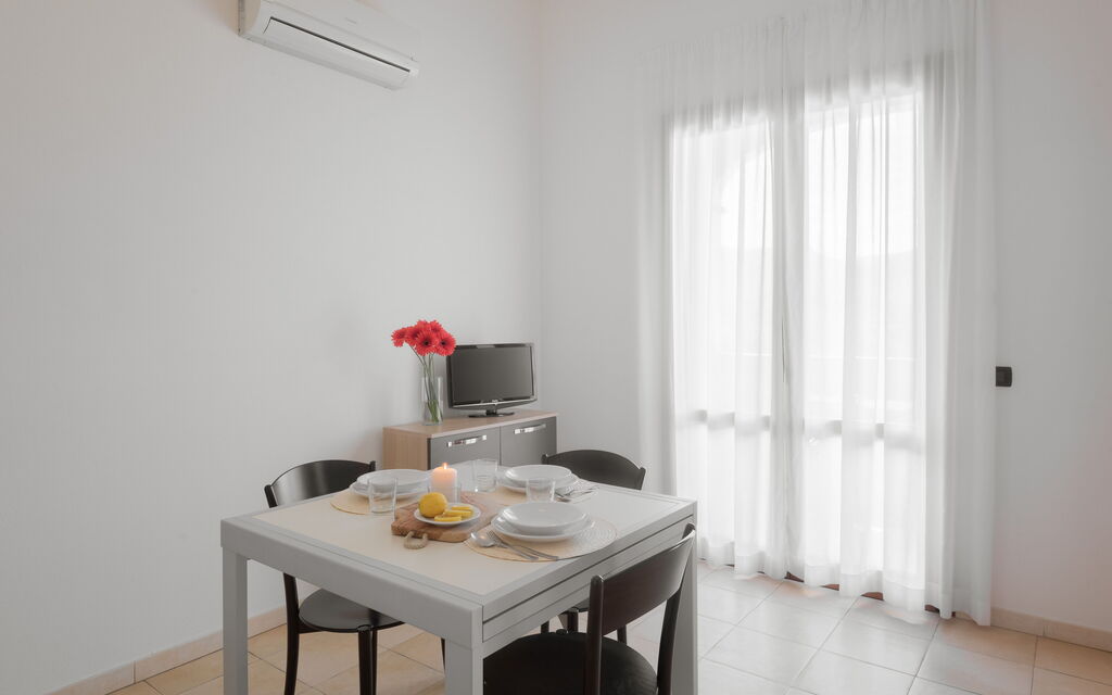Le Fontane Apartments In Villasimius - : Autumn, Dining Room, Spring, Summer, Winter