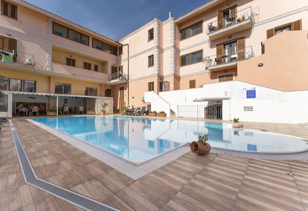Cristal Blu Apartments In Santa Teresa Gallura: Autunno, Estate, Inverno, Piscina, Primavera