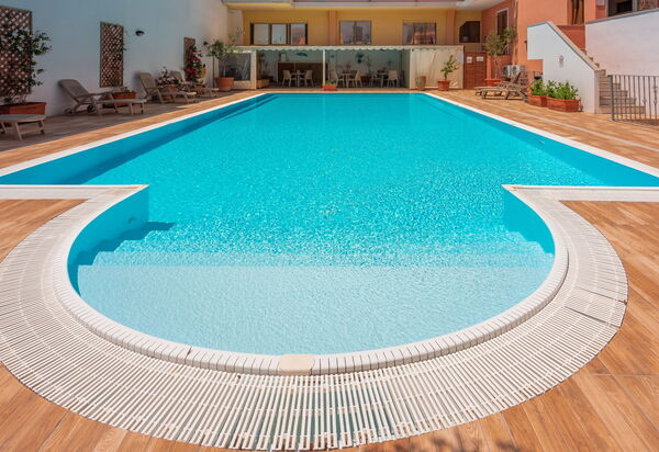 Cristal Blu Apartments In Santa Teresa Gallura: Autunno, Estate, Inverno, Piscina, Primavera