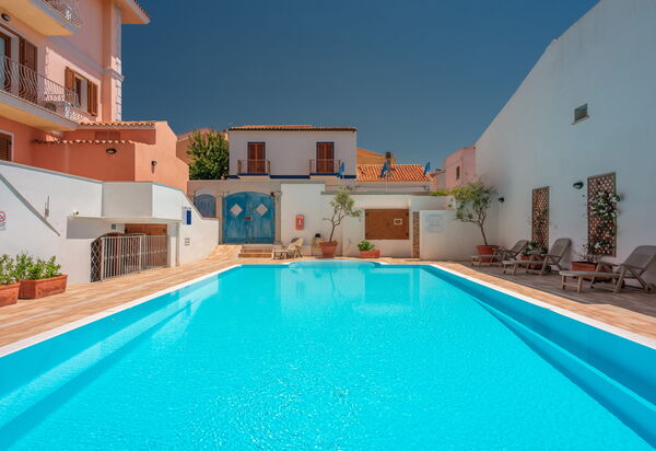 Cristal Blu Apartments In Santa Teresa Gallura: Autunno, Estate, Inverno, Piscina, Primavera