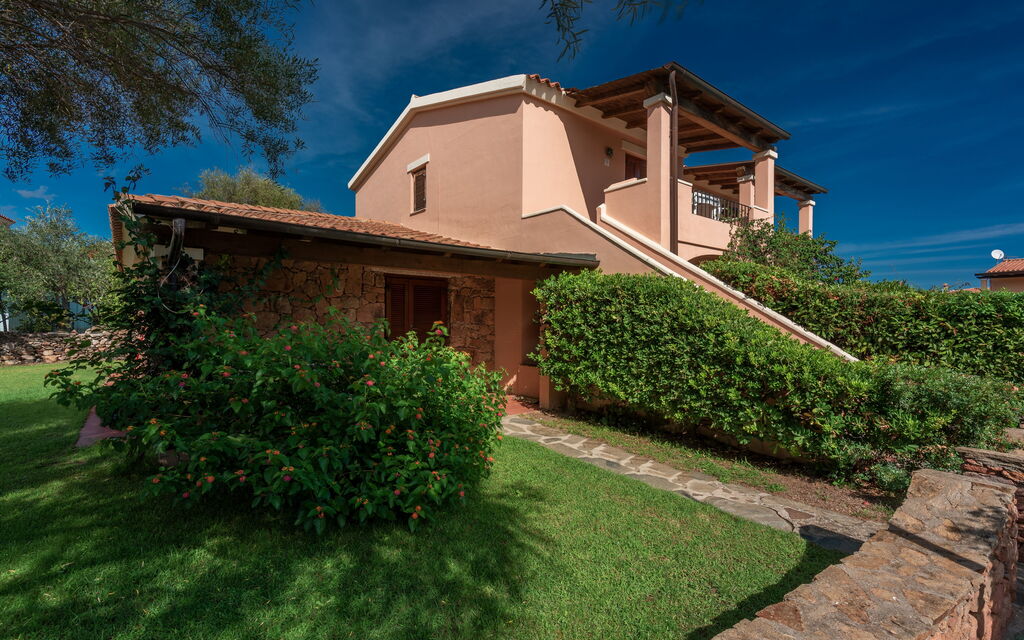 San Teodoro Apartments: Autunno, Entrata Principale, Estate, Inverno, Primavera