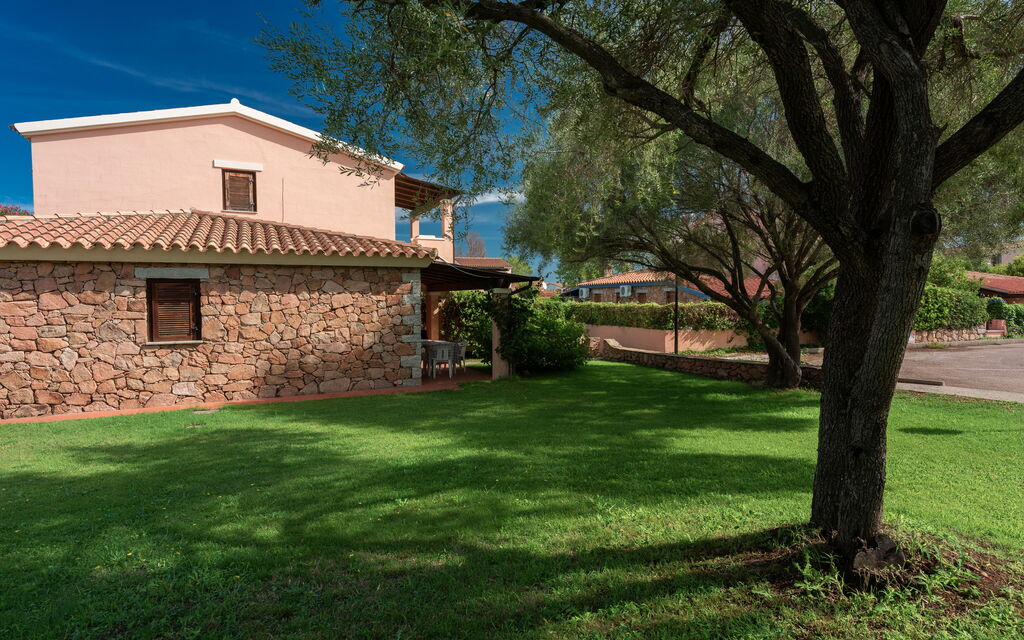 San Teodoro Apartments: Autunno, Entrata Principale, Estate, Giardino, Inverno, Primavera