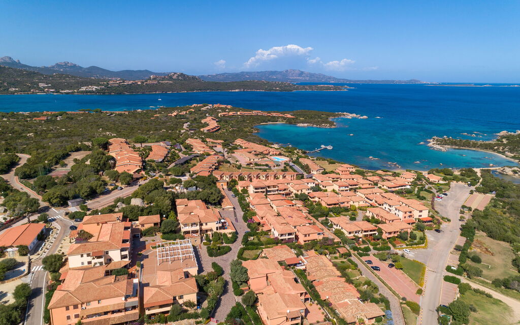 Golfo Aranci Apartments With Ac: Autunno, Entrata Principale, Estate, Primavera