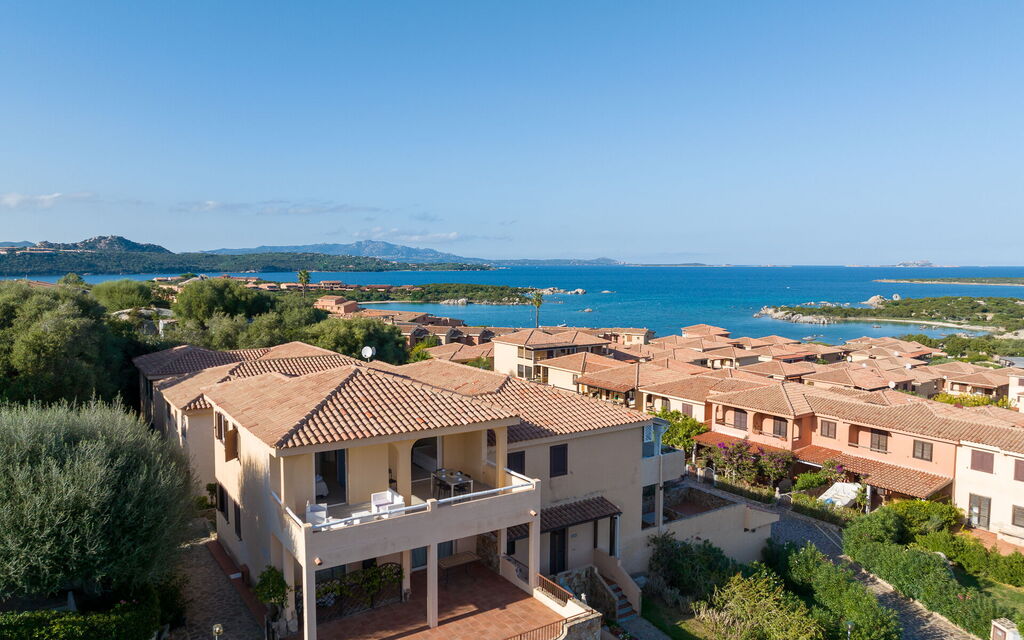 Golfo Aranci Apartments With Ac: Autunno, Entrata Principale, Estate, Primavera